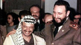 Fidel Castro y Yasser Arafat 