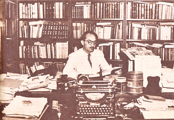 Jorge Mañach en la biblioteca