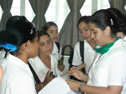 jovenes Medicos1