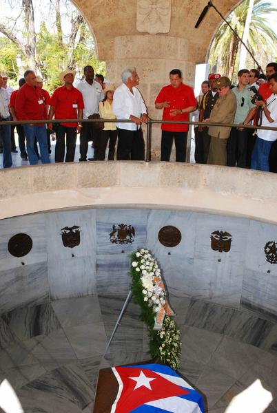 Chávez en el Cementerio Santa Ifigenia