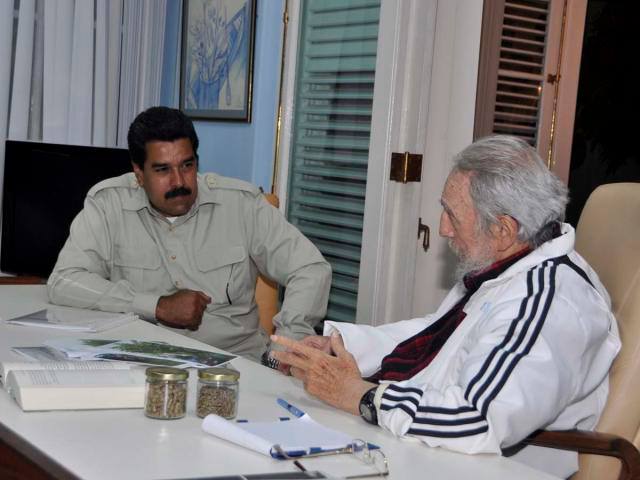 Encuentro de Maduro y Fidel el 27 de julio de 2013 00