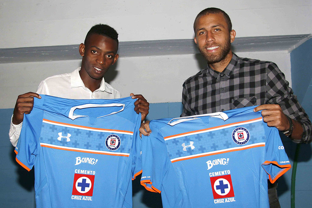 Contrato futbolistas cubanos