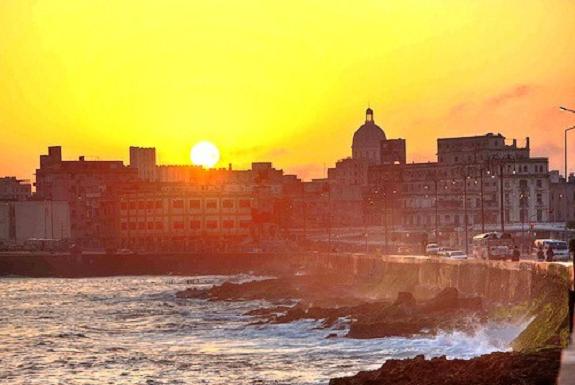 Amanecer en La Habana