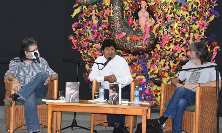 Presentación libro de Evo Morales