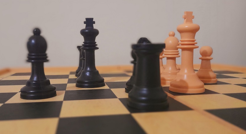 Caruana asombra con sus resultados y su ajedrez excelso, aunque