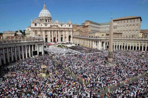 Celebración en la Plaza San Pedro los 10 años del Papa Francisco