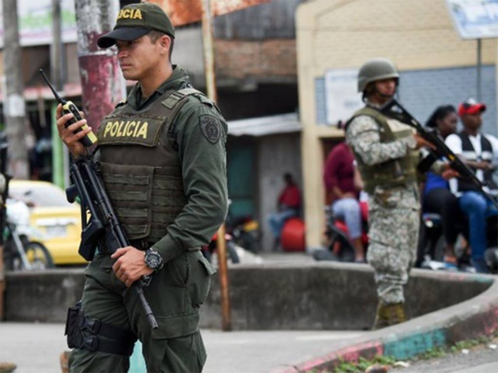 Polcía Militar en Ecuador 