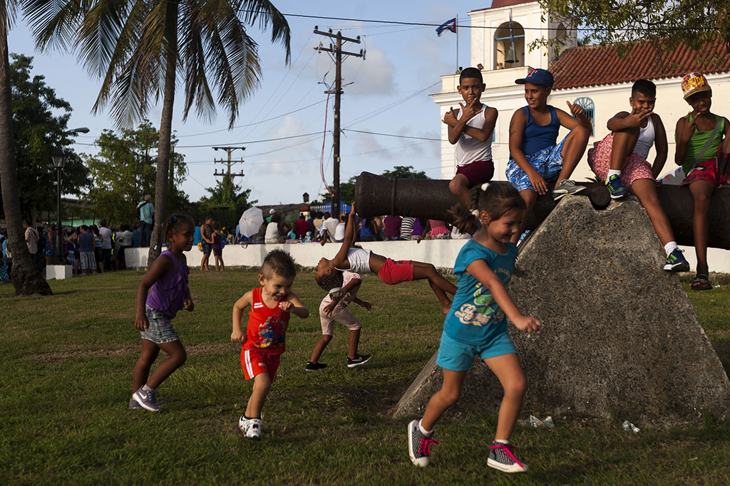 Niños en Cuba 