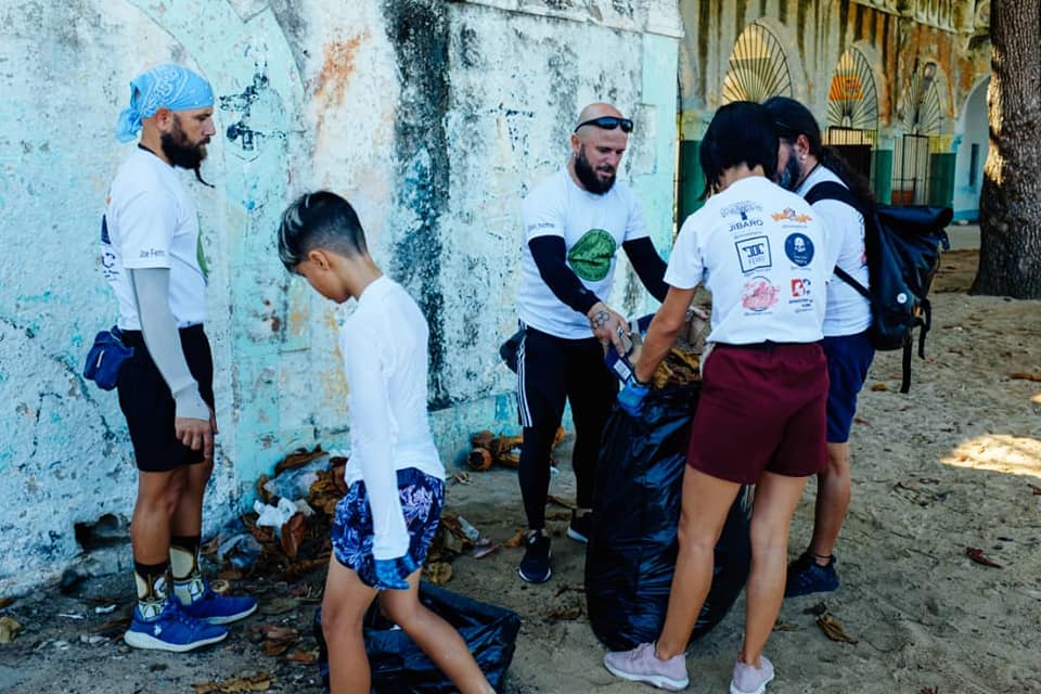 Jornada de limpieza costera (David Estrada Rodríguez/Naturaleza Secreta de Cuba)