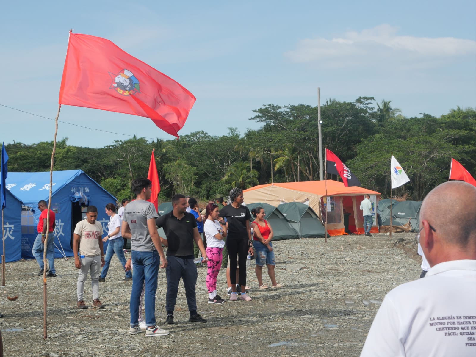 Los jóvenes en Birán Los jóvenes en Birán