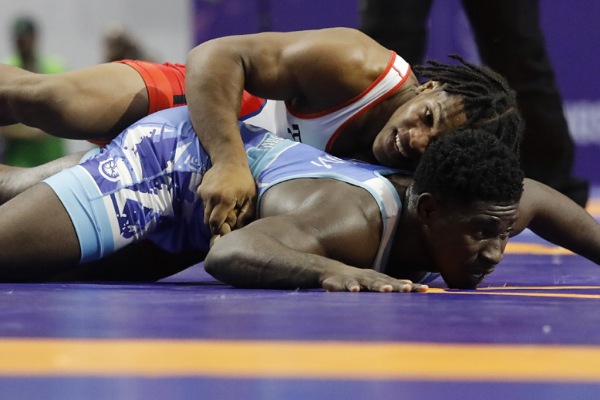 Cubanos lideran en Liga de Luchas en Caracas