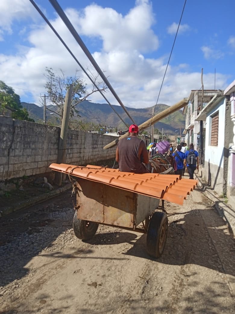 El pueblo de El Cobre inmerso en la recuperación tras el huracán Melissa. Foto: Nelson Hair Melik Marrero / Cubahora