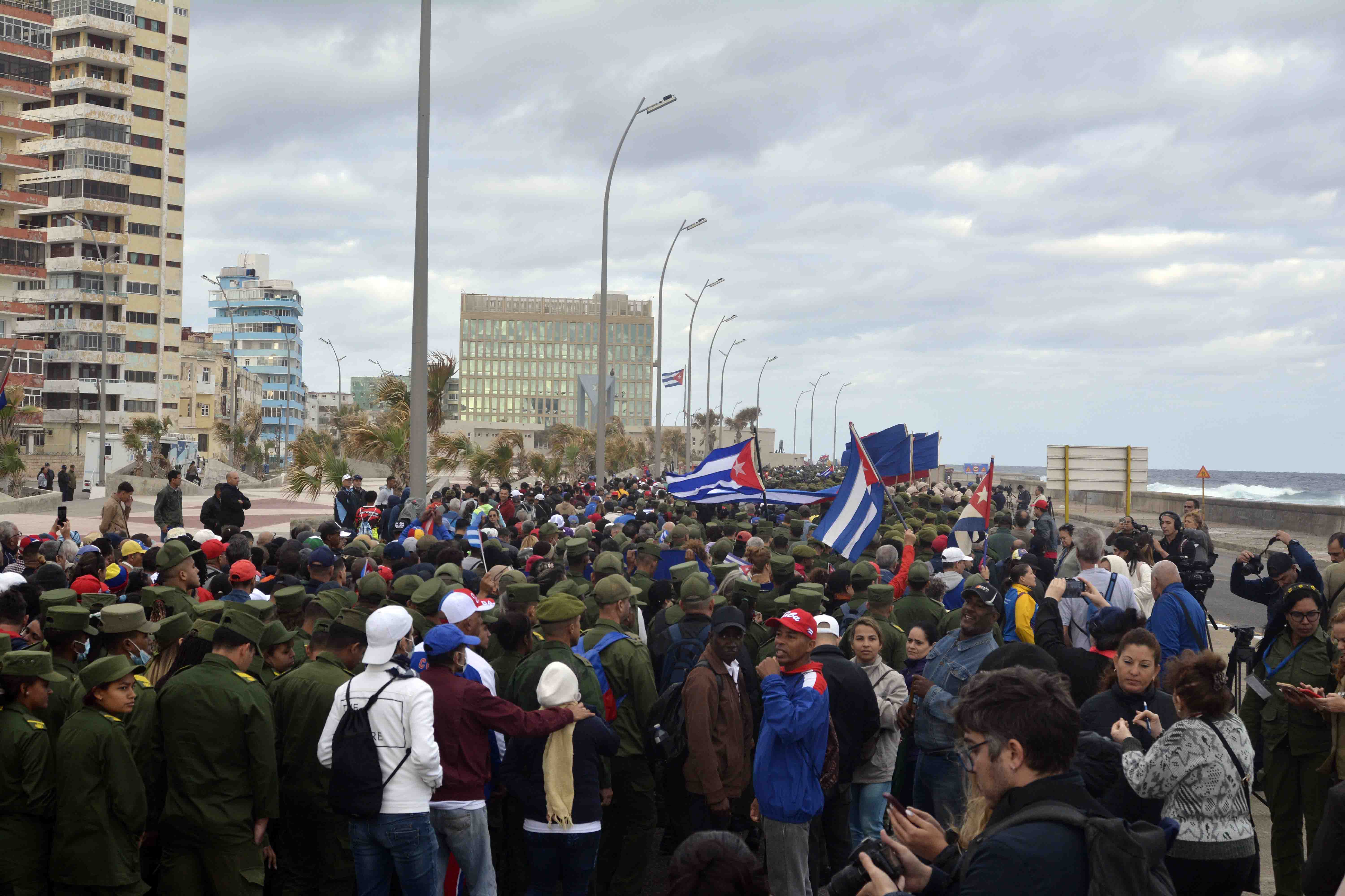 Marcha en la Tribuna Antimperialista por nuestros 32 combatientes caídos