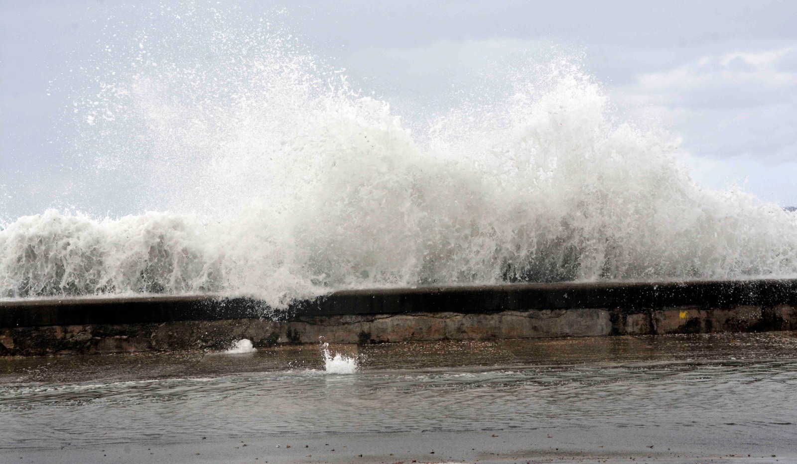 Inundaciones en el Malecón de La Habana