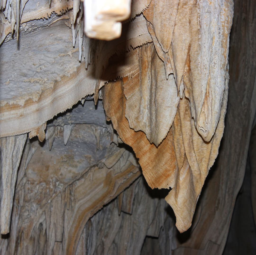 Los Mogotes de Jumagua: un mundo bajo la piedra (+Fotos) 	